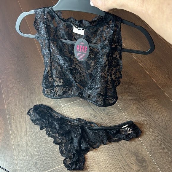 Bralette and Thong Panty Lace 2 Pc. Lingerie Set Size L Black - Picture 11 of 13